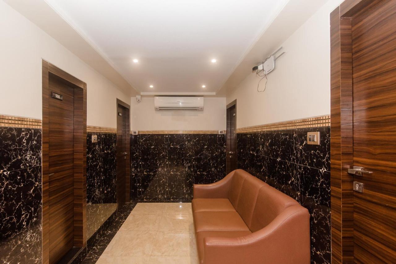 Hotel Vaccinated Staff - Oyo 22055 Dadar Residency Bombay Esterno foto