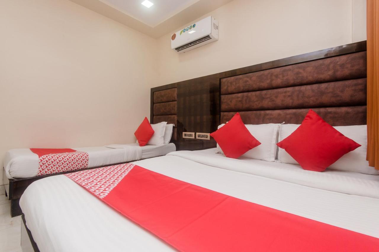 Hotel Vaccinated Staff - Oyo 22055 Dadar Residency Bombay Esterno foto